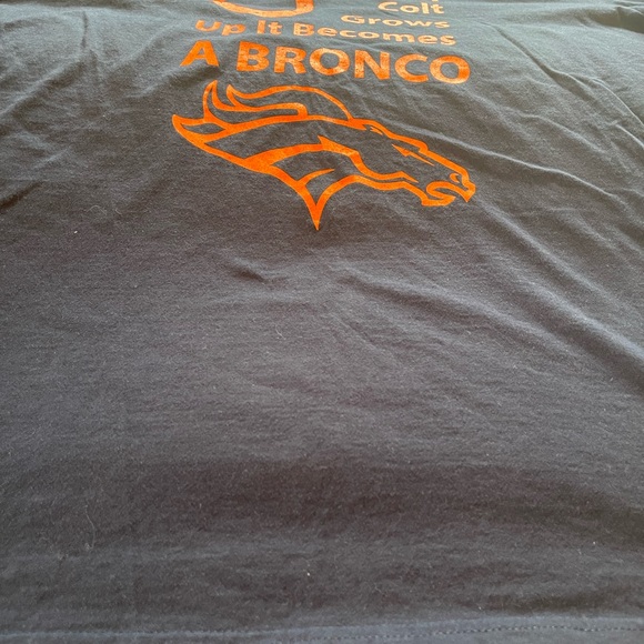 🇺🇸DENVER BRONCOS SHORT SLEEVE SHIRT - Picture 5 of 11